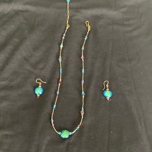 Neck lace with matching earrings
